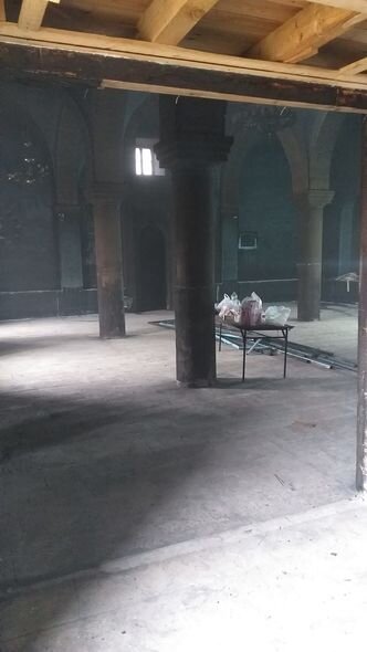 Bakıda yanan məscidin təmiri üçün niyə pul ayrılmır? - FOTO