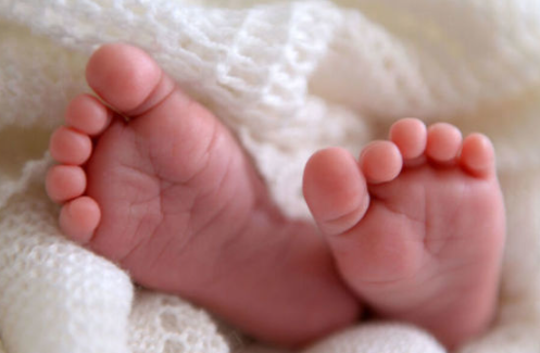 Şəkidə yeni doğulan körpə ölüb