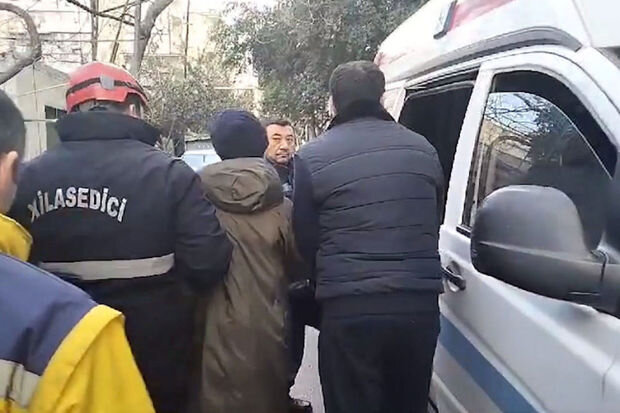 Bakının mərkəzində həyəcanlı anlar yaşadan qadınla bağlı RƏSMİ AÇIQLAMA - YENİLƏNİB + VİDEO