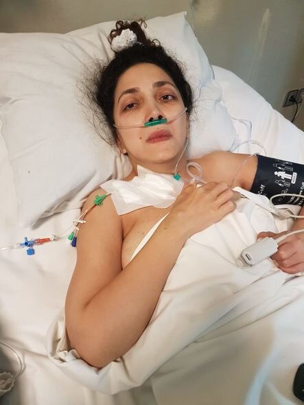 Düşdüyü qəzadan sonra yatağa məhkum olan Şahnazın dəstəyə ehtiyacı var - FOTO