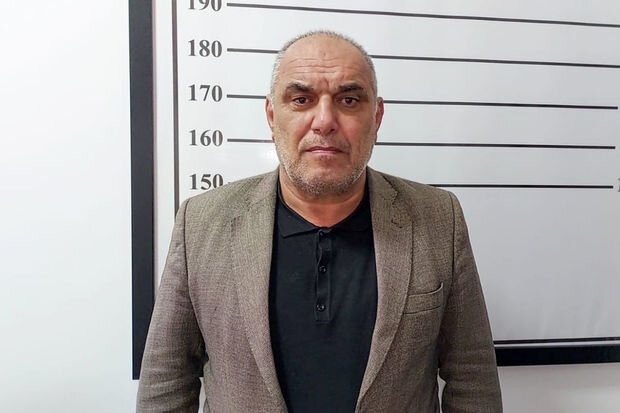 Rüsvayedici məlumatlar yayacağı ilə hədələdi, minlərlə manat pulunu aldı - FOTO