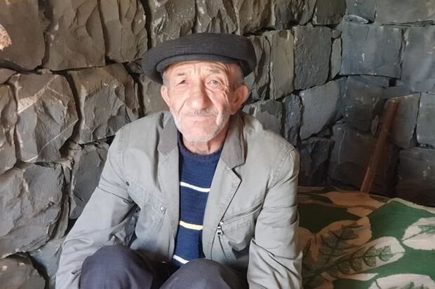 Pensiyasını orduya bağışlayan Hikmət babadan növbəti təqdirəlayiq addım - VİDEO