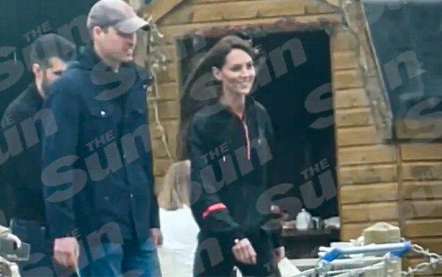 Öldüyü deyilən Keyt Middleton küçədə görüntüləndi - Video