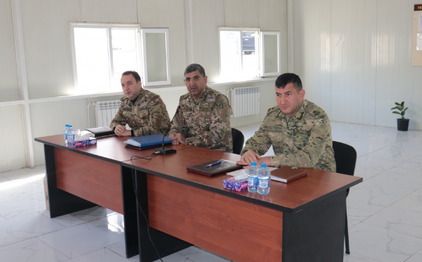 Hərbi Prokurorluq işçiləri Müdafiə Nazirliyinin yüksəkrütbəli vəzifəli şəxsləri ilə birgə Novruz bayramı ərəfəsində hərbi hissələrdə olublar