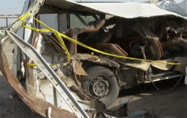 Məktəbli atasının maşını ilə qəza törətdi - Ölən və yaralananlar var