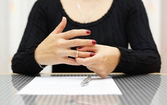 Boşanma zamanı əmlakın bölünməsi ilə bağlı daha bir yenilik - Video