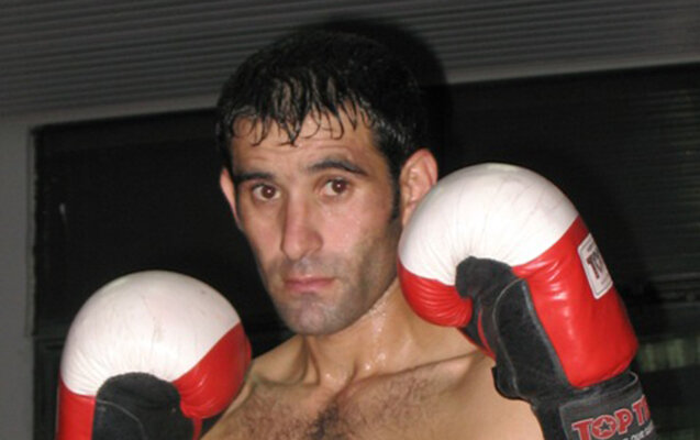 "Mənə vəzifəli şəxsin köməyi ilə 185 min dollar ziyan vurub"