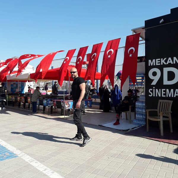 Körpə qızının qətlində şübhəli bilinən atanın - Fotoları