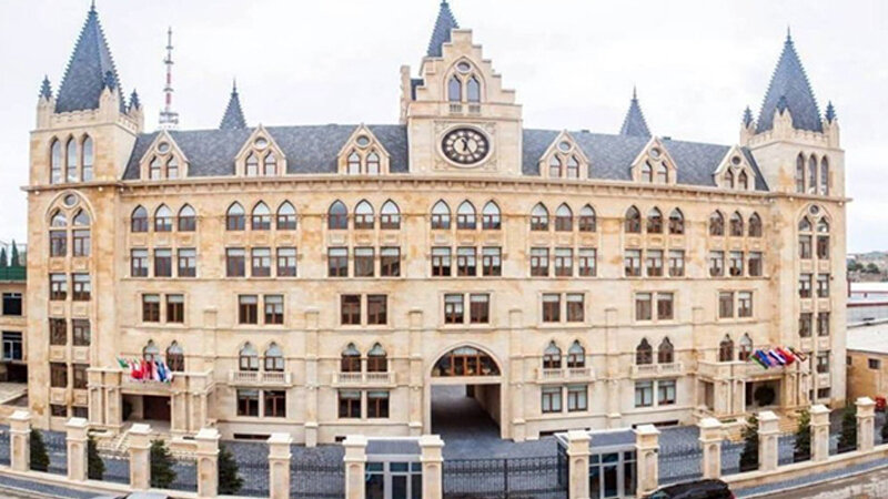 Bakı Oksford Məktəbi dövlət nəfinə alındı - 24 milyon 400 min manat...