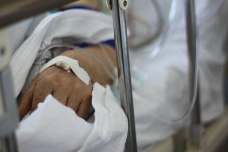 Bakıda bayram günü yıxılan kişi xəstəxanada öldü