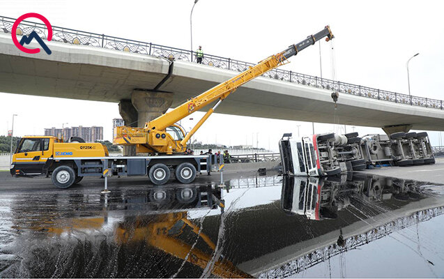 Heydər Əliyev prospektindəki qəza yerindən - Video - Fotolar