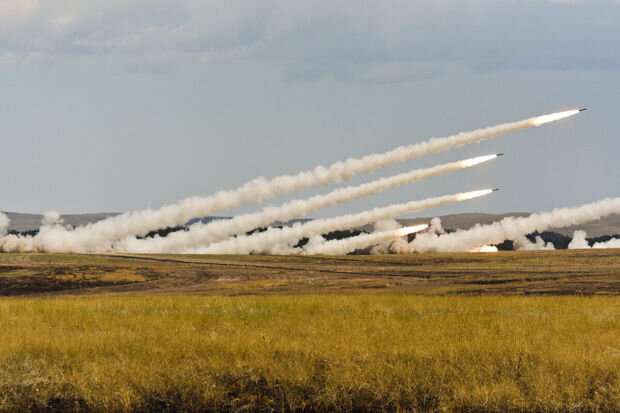 İsrailə 12 mindən çox raket atılıb