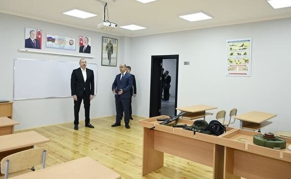 Prezident Bum qəsəbəsində tam orta məktəbin yeni binasının açılışında iştirak edib - FOTO