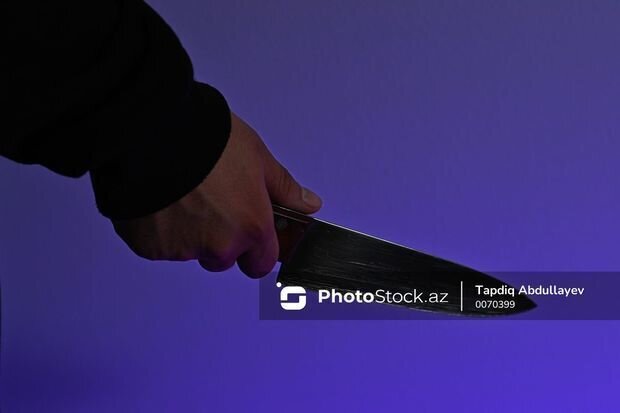 Telefonda zarafat edən uşaqlıq dostunu bıçaqladı: Lökbatanda cinayət