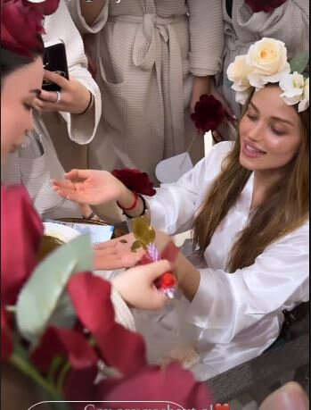 Mələkxanım Eyubovanın qızı Nəzrinin xınası - FOTO/VİDEO