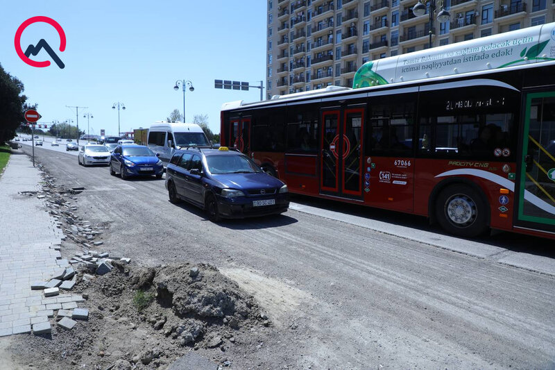 Aytən Səfərovanın qəzaya düşdüyü yerdə təhlükəli vəziyyət - Fotolar