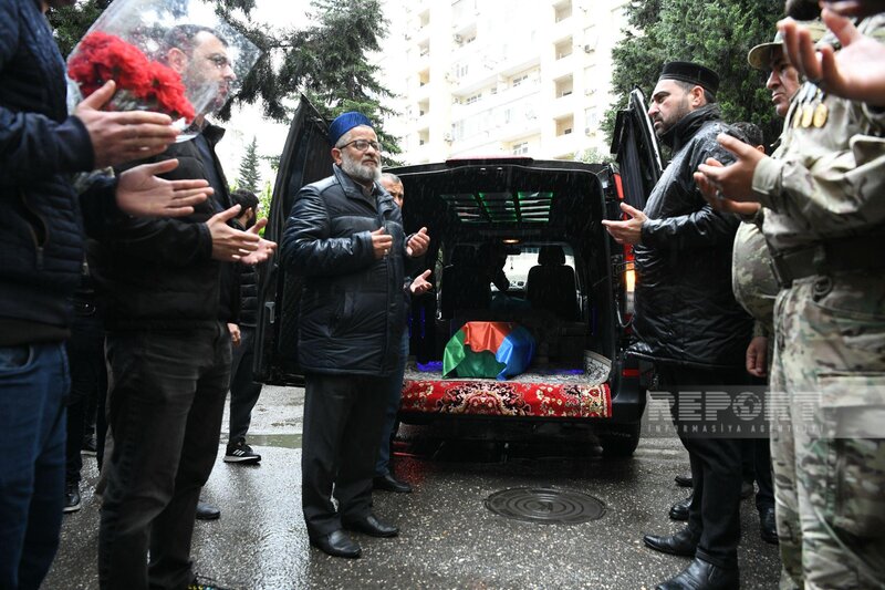 İtkin düşən Gülalı Dadaşov 30 il sonra dəfn edildi - Fotolar