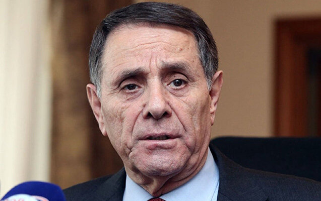 Keçmiş baş nazir vəzifəsindən azad edildi