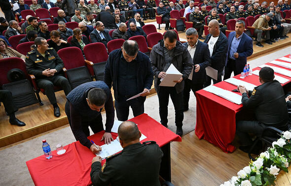 Bir qrup hərbi qulluqçuya ev verilib - FOTO/VİDEO