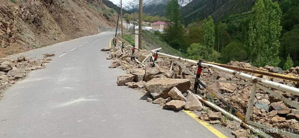 Azərbaycanda qaya uçqunu olub - FOTO/VİDEO