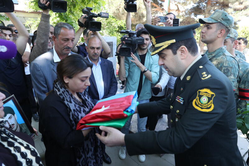 Daha bir şəhidimiz 30 ildən sonra dəfn olundu - Fotolar