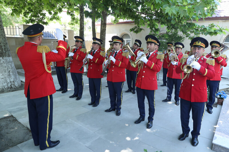 Daha bir şəhidimiz 30 ildən sonra dəfn olundu - Fotolar