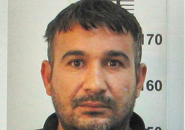 Qadınların şəkillərini fotomontaj edib şantajla hədələyən şəxs saxlanıldı