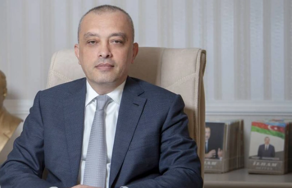 Agentlik sədri qudasını yüksək vəzifəyə TƏYİN ETDİ