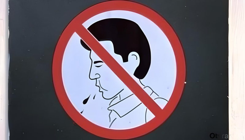 Küçədə hara gəldi tüpürənlər məsuliyyətə CƏLB OLUNSUN - AÇIQLAMA