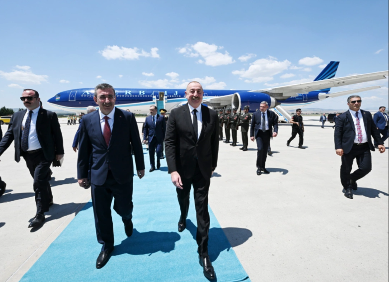 İlham Əliyev Rəcəb Tayyib Ərdoğanın dəvəti ilə Ankaraya işgüzar səfərə gedib