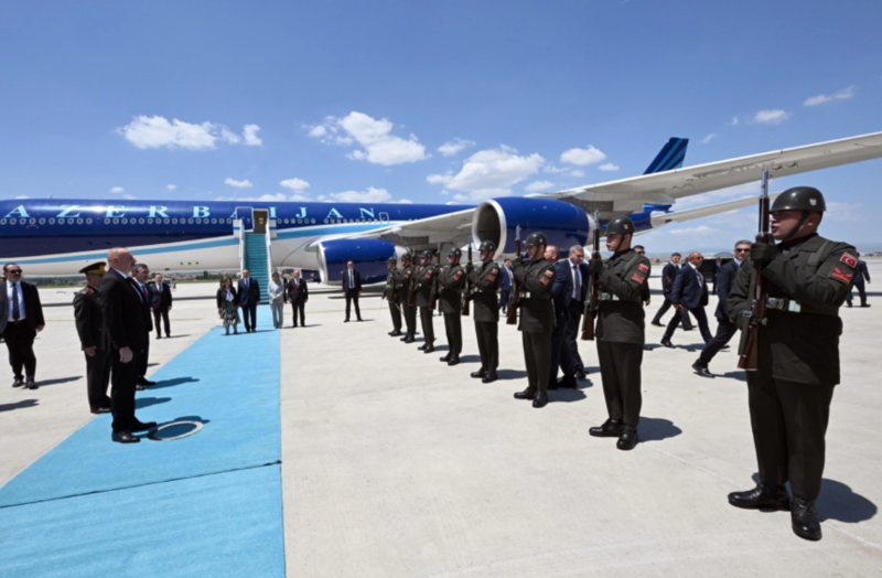 İlham Əliyev Rəcəb Tayyib Ərdoğanın dəvəti ilə Ankaraya işgüzar səfərə gedib