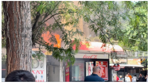 Metronun "Neftçilər" stansiyasının yaxınlığında dönərxanada yanğın söndürülüb