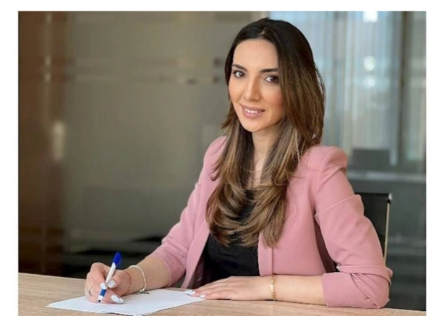 Nazir tanınmış xanım aparıcıya vəzifə verdi - FOTO