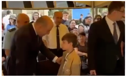 Şəhidin adını daşıyan məktəbdə övladları ilə görüşdü - Video