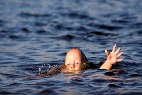 Dənizdə uşaq batdı