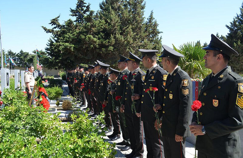 Azərbaycanın Milli Qəhrəmanı Mübariz İbrahimovun xatirəsi yad edilib - FOTO