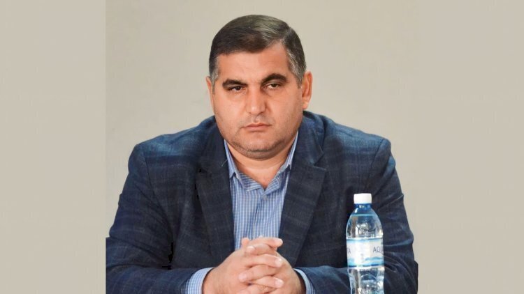 2 yaşlı qıza elçi gedən aparıcı - Arsızlığın son həddi!