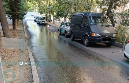 Bakıda su borusu partlayıb