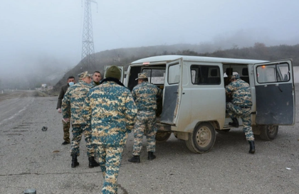 Azərbaycan iki erməni hərbçinin qalıqlarını Ermənistana təhvil verib