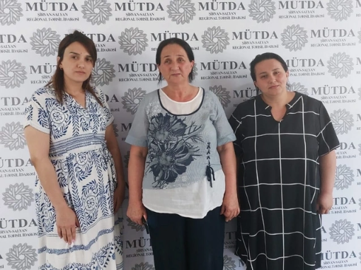 Ana və iki qızı imtahanda yüksək bal topladılar