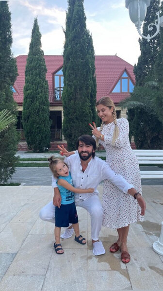 Elşad Xosenin ailə FOTOsu