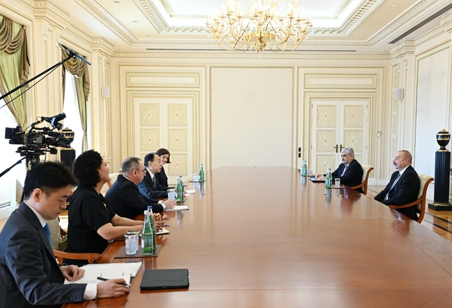 İlham Əliyev Asiya İnkişaf Bankının prezidentini qəbul edib