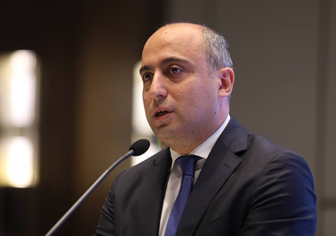 "Hər 3 müəllimdən biri ilə sağollaşacağıq"