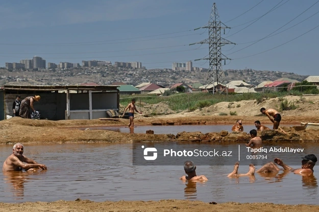 Qadağan olunan gölün sirri: "Kütləvi axınla əlaqədar sanitar-gigiyenik normativlər pozulur"