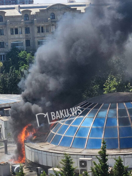 Bakıda restoran yanır - YENİLƏNİB - VİDEO