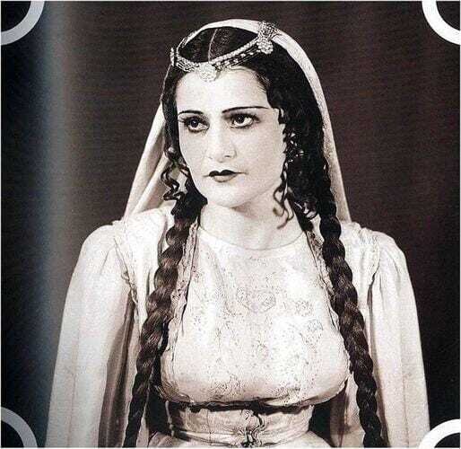 "Yaşadığıma görə xəcalət çəkirəm" - Barat Şəkinskayanın 93 yaşlı qızı - FOTO