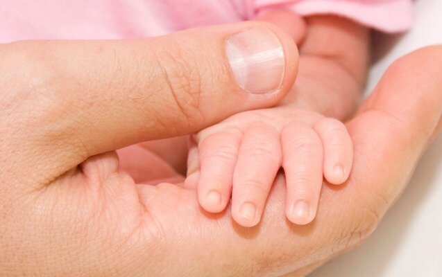 Qaxda 11 aylıq körpə ölüb