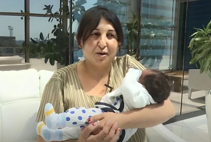 Azərbaycanda qız övladı olacaq deyə ana körpəsi ilə çölə atılıb