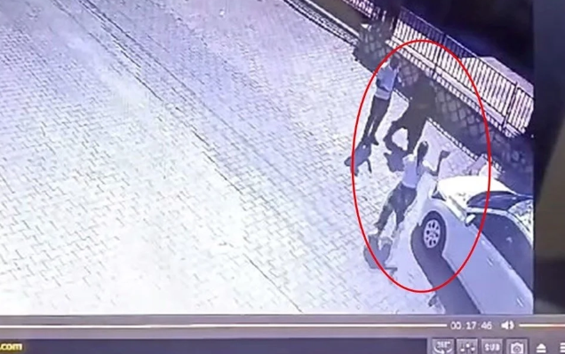 Gəlin qayınananı başmağı ilə döyüb, avtomobili ilə əzdi - FOTO