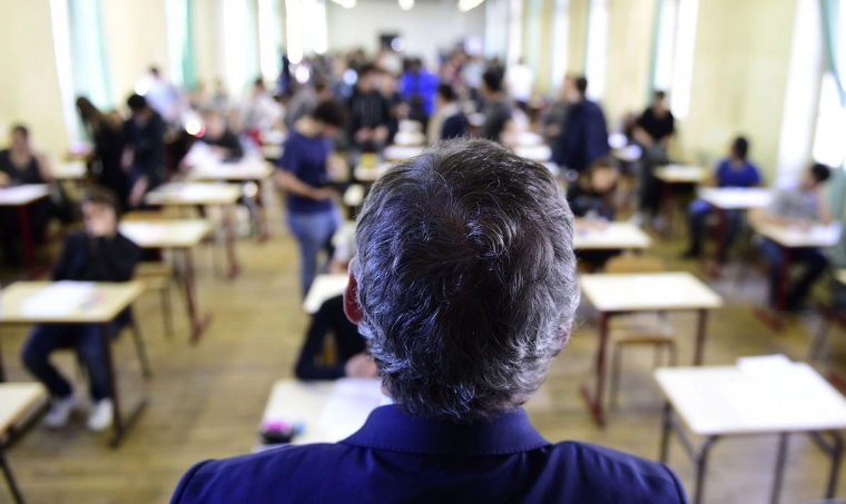 Tələbələrin NƏZƏRİNƏ: Dələduzların hədəfindəsiniz